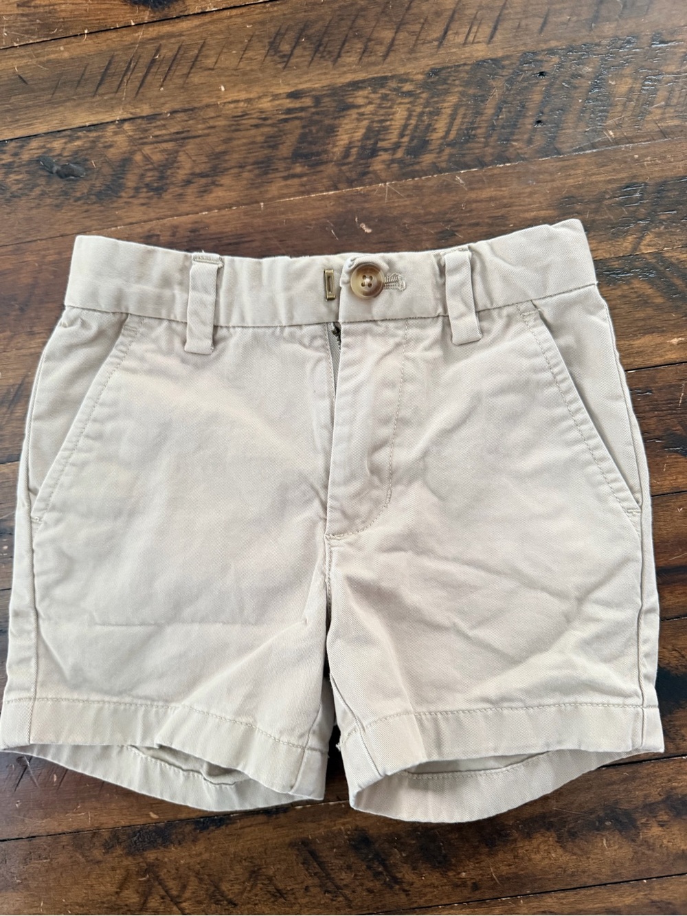 Vineyard Vines Tan Shorts